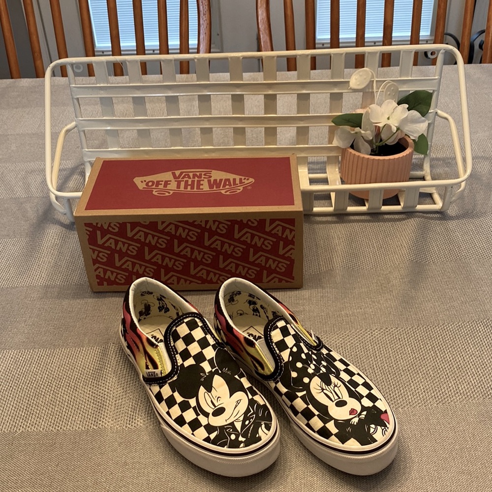 Vans, Disney, Kids Size 2, NWB
